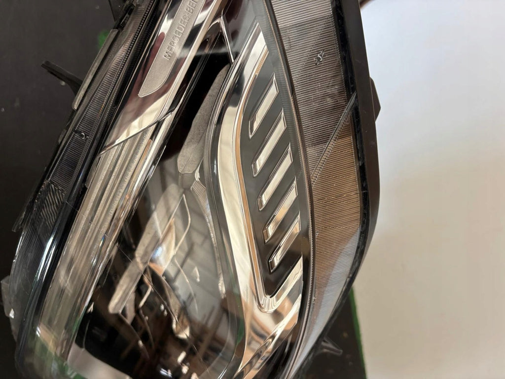 Frontscheinwerfer Mercedes-Benz Sprinter A9109065700 LED Rechts oder Links