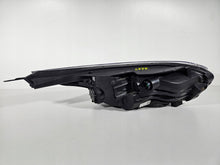 Laden Sie das Bild in den Galerie-Viewer, Frontscheinwerfer Kia Ceed 92101-J7XXX LED Links Scheinwerfer Headlight