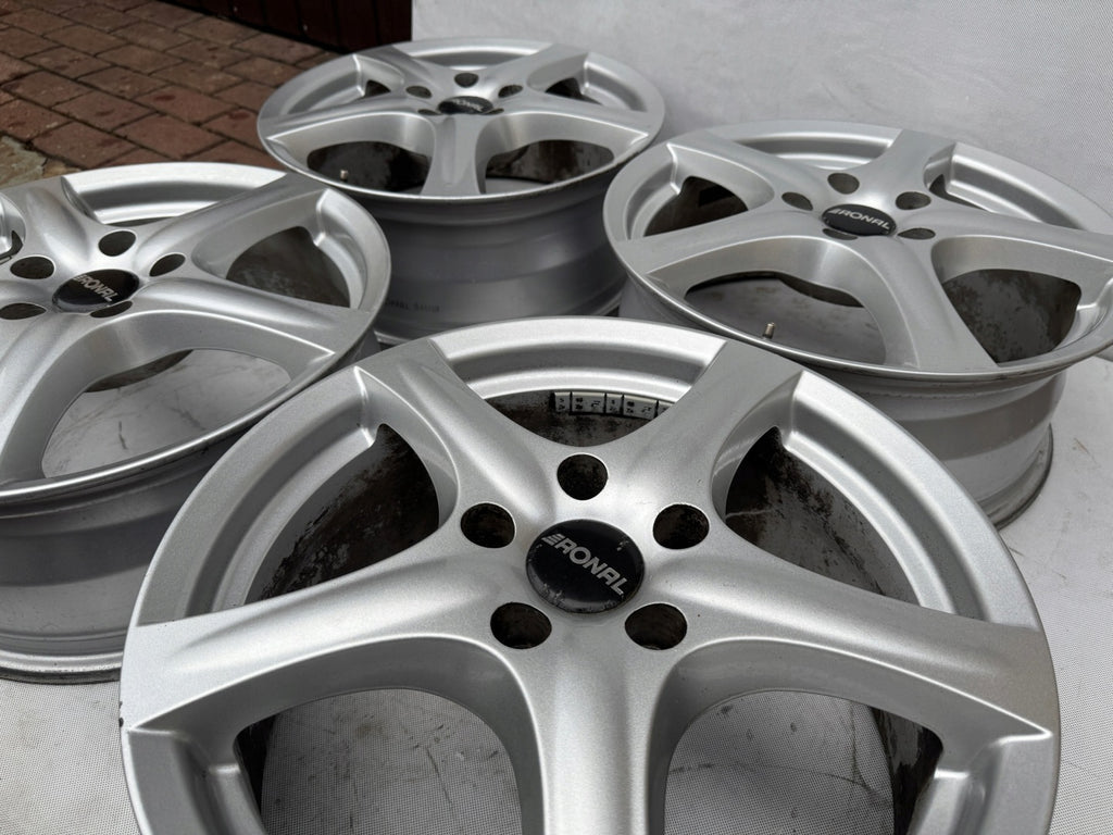 4x Alufelge 17 Zoll 7.0" 5x114.3 49ET Glanz Silber 42R7705 Hyundai I Rim Wheel FEL4031769148pm