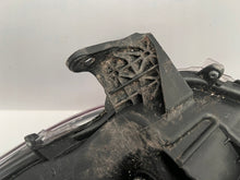 Laden Sie das Bild in den Galerie-Viewer, Frontscheinwerfer Toyota 4 Yaris KO-8EU Rechts Scheinwerfer Headlight