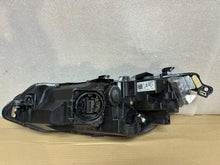 Load image into Gallery viewer, Frontscheinwerfer VW Golf VIII I 5H1941005A 5H1941006A Full LED Ein Satz SCH7507431690xw