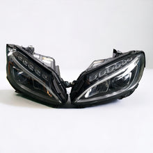 Laden Sie das Bild in den Galerie-Viewer, Frontscheinwerfer Mercedes-Benz A2059062604 FULL LED Rechts oder Links