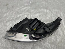 Load image into Gallery viewer, Frontscheinwerfer Ford Focus F1EB-13D154-AE Rechts Scheinwerfer Headlight SCH9952293762vw