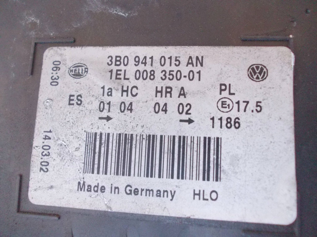 Frontscheinwerfer VW Passat 3B0941015AN 1EL00835001 Ein Satz Headlight SCH7810432001ab