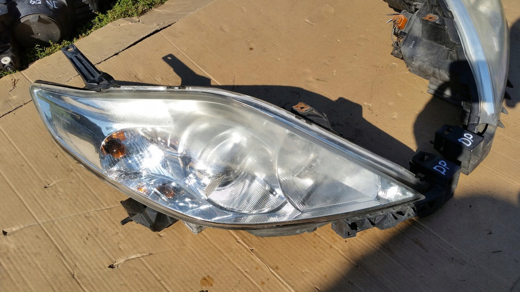 Frontscheinwerfer Mazda 5 I Xenon Ein Stück (Rechts oder Links) Headlight