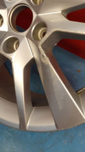Laden Sie das Bild in den Galerie-Viewer, 1x Alufelge 17 Zoll 7.0&quot; 5x112 49ET 5E0601025BG Skoda Octavia Rim Wheel
