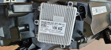 Laden Sie das Bild in den Galerie-Viewer, Frontscheinwerfer Skoda Superb III 3V1941015D Links Scheinwerfer Headlight SCH9360153001su