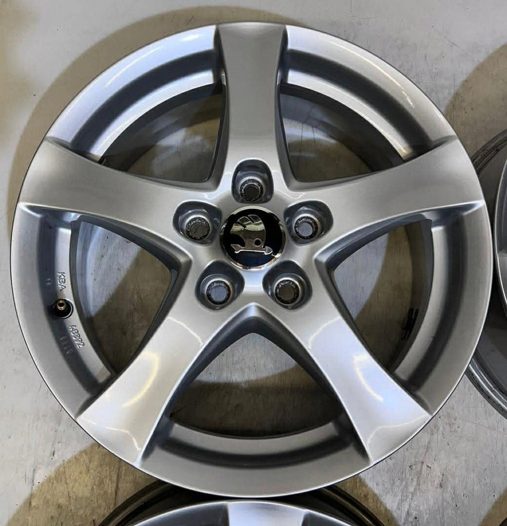 4x Alufelge 16 Zoll 6.5" 5x112 50ET Glanz Silber KBA51615 Rim Wheel FEL8450208253os