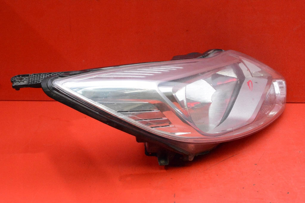 Frontscheinwerfer Ford Focus 1058093-BM51-13W029-NB Rechts Headlight SCH6273943469tu