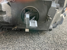 Load image into Gallery viewer, Frontscheinwerfer Volvo Xc60 II 32338981 Rechts Scheinwerfer Headlight SCH7218793668bl