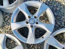 Load image into Gallery viewer, 4x Alufelge 17 Zoll 7.5" 5x112 52 5ET A2464010502 Mercedes-Benz W447 Rim Wheel FEL4390333465hg