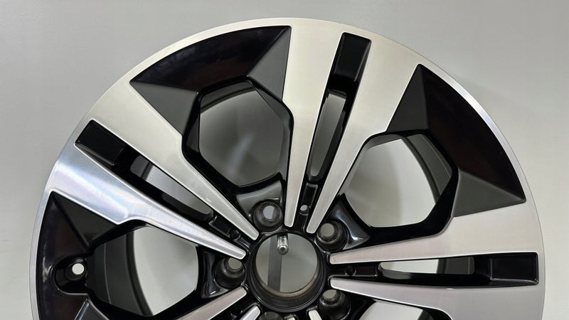 1x Alufelge 18 Zoll 7.5" 5x112 53ET Glanz Schwarz A2474012900 Mercedes-Benz Gla FEL5834514550dj
