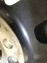 Laden Sie das Bild in den Galerie-Viewer, 1x Alufelge 16 Zoll 6.5&quot; 5x112 54ET Glanz 6887935 Mini F57 F56 F55 Rim Wheel