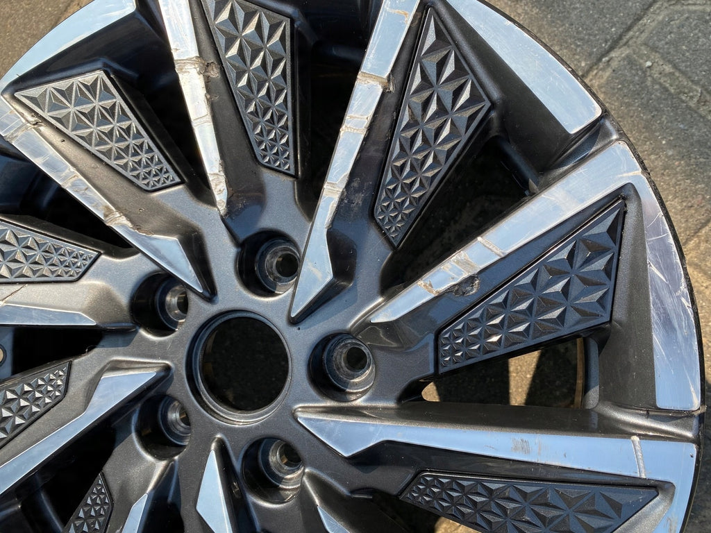 1x Alufelge 16 Zoll 6.5" 5x114.3 50ET 52910-6770 Hyundai Rim Wheel