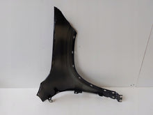 Laden Sie das Bild in den Galerie-Viewer, Kotflügel Mercedes-Benz Gla 2478811100 Vorne Links