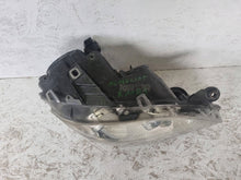 Laden Sie das Bild in den Galerie-Viewer, Frontscheinwerfer Mercedes-Benz MKE179 Rechts Scheinwerfer Headlight