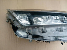 Load image into Gallery viewer, Frontscheinwerfer Toyota V LED Links Scheinwerfer Headlight SCH3315420223zo
