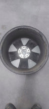 Laden Sie das Bild in den Galerie-Viewer, 1x Alufelge 17 Zoll 7.5&quot; 5x108 44ET 9847065380 Opel Astra L Rim Wheel