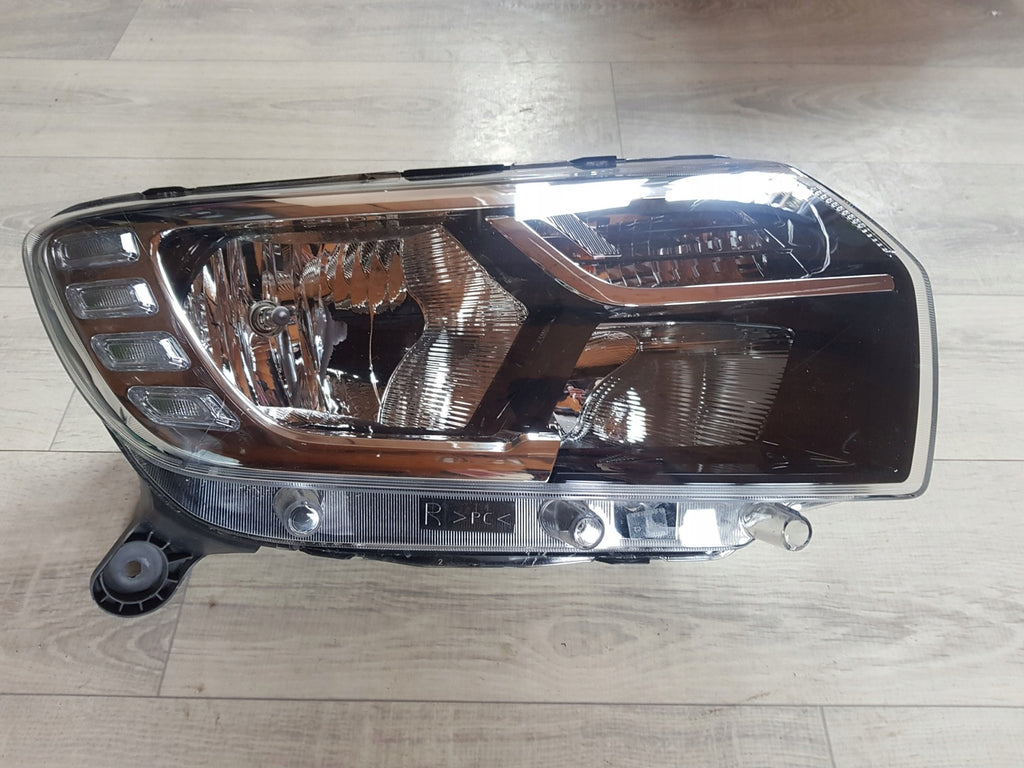 Frontscheinwerfer Dacia Sandero II 90114431 LED Ein Stück (Rechts oder Links)