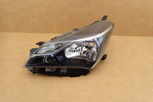 Load image into Gallery viewer, Frontscheinwerfer Toyota Yaris Links Scheinwerfer Headlight