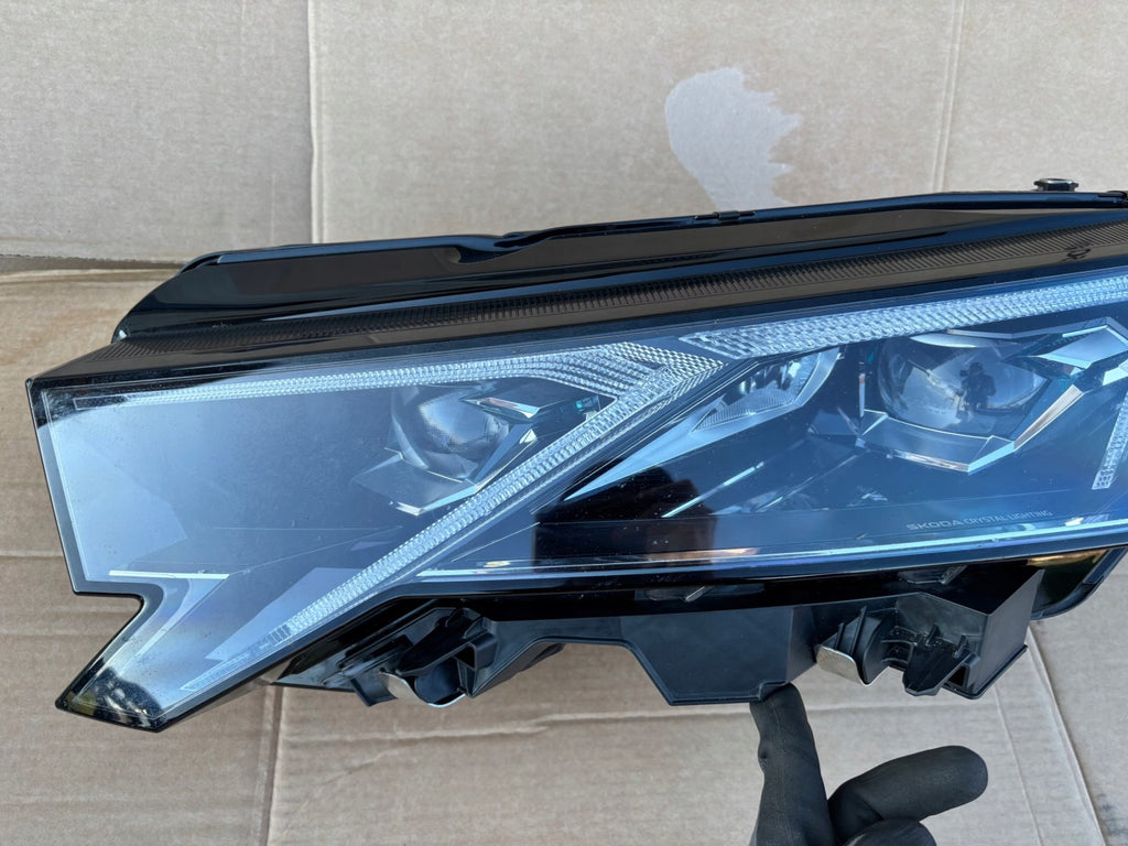 Frontscheinwerfer Skoda Octavia IV 5E4941035 Full LED Links Headlight SCH3794057537ye