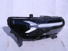 Laden Sie das Bild in den Galerie-Viewer, Frontscheinwerfer Dacia Duster 260107725R L846588 LED Rechts Headlight SCH2655644343id