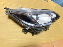 Laden Sie das Bild in den Galerie-Viewer, Frontscheinwerfer Mitsubishi Space Star W5357 Rechts Scheinwerfer Headlight SCH1679298888jq