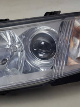 Laden Sie das Bild in den Galerie-Viewer, Frontscheinwerfer Saab 93 CVT40 Xenon Links Scheinwerfer Headlight