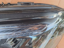 Laden Sie das Bild in den Galerie-Viewer, Frontscheinwerfer Mercedes-Benz W247 A2479067303 Links Scheinwerfer Headlight SCH8807298310mk
