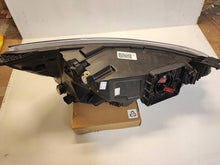 Laden Sie das Bild in den Galerie-Viewer, Frontscheinwerfer Ford Focus JX7B13E015CE 000201175L19287 Links Headlight SCH3738620972ya