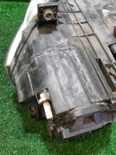 Load image into Gallery viewer, Frontscheinwerfer VW Passat 4L0907391 Xenon Rechts Scheinwerfer Headlight SCH5511067782fl
