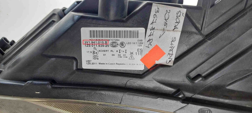 Frontscheinwerfer Skoda Superb I 3V1941015B Ein Stück (Rechts oder Links)