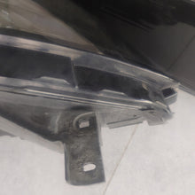 Laden Sie das Bild in den Galerie-Viewer, Frontscheinwerfer Ford Puma 90202257 Links Scheinwerfer Headlight SCH4738313441vi