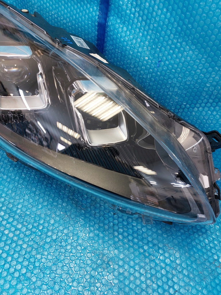 Frontscheinwerfer Ford Kuga LV4B-13E016-AN Rechts Scheinwerfer Headlight