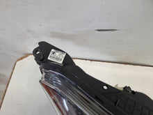 Load image into Gallery viewer, Frontscheinwerfer Hyundai I10 92102-B9000 Rechts Scheinwerfer Headlight