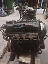 Load image into Gallery viewer, Motor Audi Seat A5 A4 CGLA CGL 2.0 TDI 147TKm 2013 Diesel Engine Unkomplett
