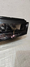 Laden Sie das Bild in den Galerie-Viewer, Frontscheinwerfer Skoda Fabia IV 6VB941016 LED Rechts Scheinwerfer Headlight SCH2080102446ob