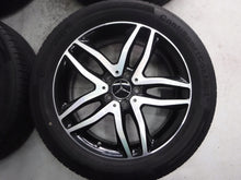 Laden Sie das Bild in den Galerie-Viewer, 4x Alufelge 18 Zoll 7.0" 5x112 46ET Glanz Schwarz A1564010100 Mercedes-Benz X156 FEL1557335002nz