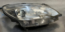Laden Sie das Bild in den Galerie-Viewer, Frontscheinwerfer Peugeot 2008 I 9815403080 Rechts Scheinwerfer Headlight SCH3925559701ul