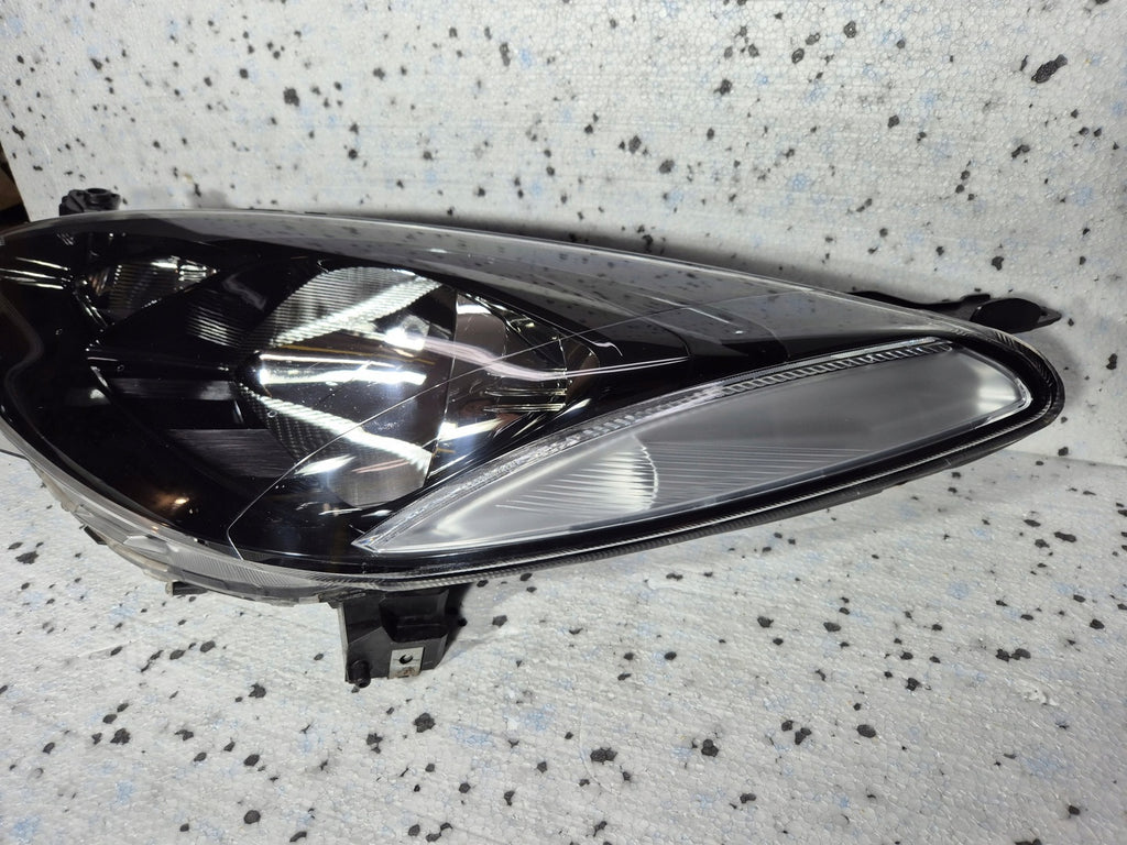 Frontscheinwerfer Mazda II DG80-51040 Links Scheinwerfer Headlight