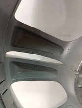 Load image into Gallery viewer, 1x Alufelge 17 Zoll 6.5&quot; 4x114.3 529102Y400 Hyundai Ix35 Rim Wheel