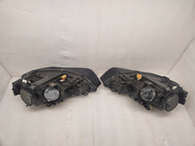 Load image into Gallery viewer, Frontscheinwerfer Audi A4 B8 8K0941031C 8K0941032C Xenon Rechts oder Links
