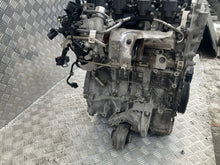 Load image into Gallery viewer, Motor Mercedes-Benz W177 282914 1.3 CGI 2018 Benzin Engine Komplett