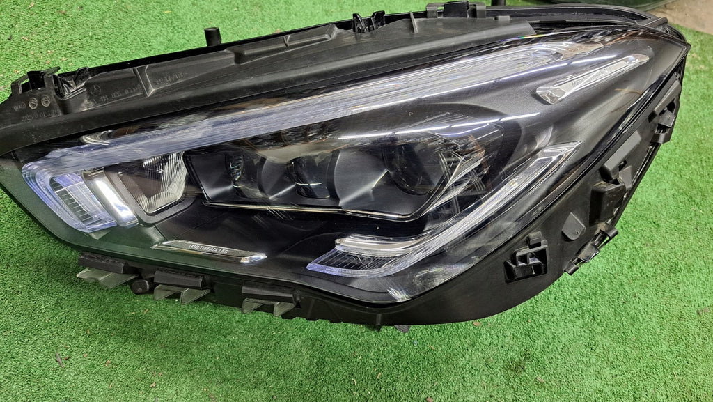 Frontscheinwerfer Mercedes-Benz Cla A1189063100 Full LED Links Headlight