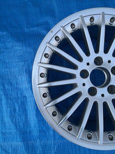 Laden Sie das Bild in den Galerie-Viewer, 1x Alufelge 17 Zoll 8.5" 5x112 38ET A2114001802 Mercedes-Benz W211 Rim Wheel FEL1394945644ai