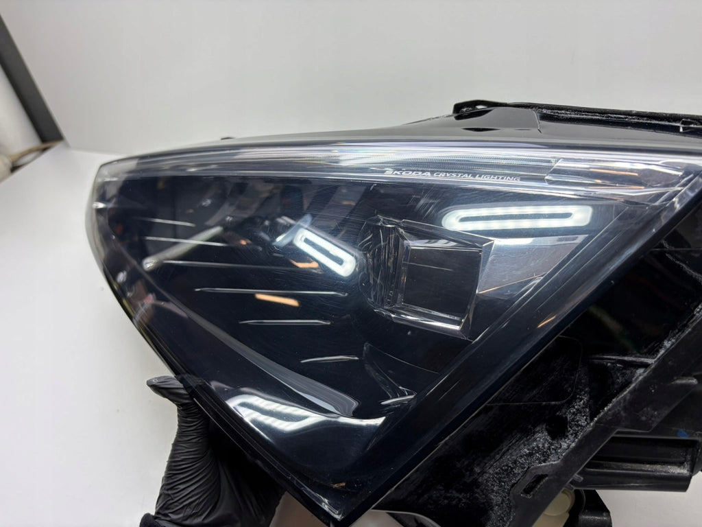 Frontscheinwerfer Skoda Scala 657941015A Links Scheinwerfer Headlight SCH8122157486qe
