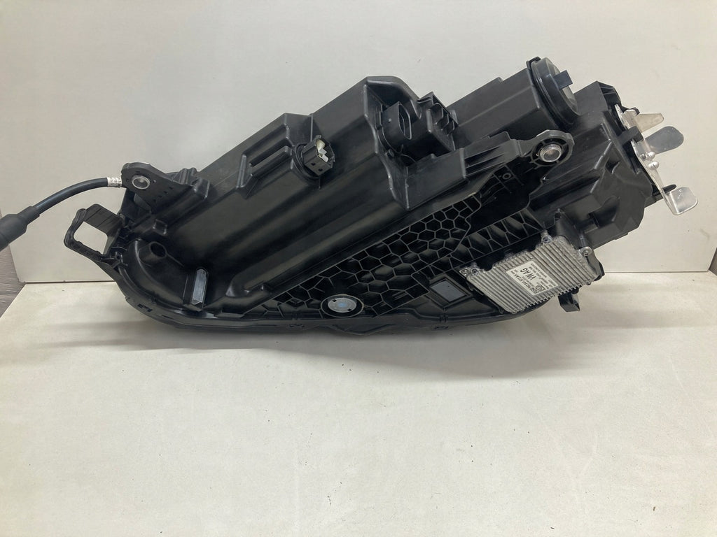 Frontscheinwerfer Skoda Superb Rechts Scheinwerfer Headlight