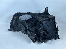 Load image into Gallery viewer, Frontscheinwerfer Audi Q3 83A941011 Ein Stück (Rechts oder Links) Headlight