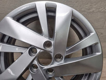 Load image into Gallery viewer, 1x Alufelge 15 Zoll 5.5" 5x100 40ET Glanz Silber 2G0601025BB VW Polo Rim Wheel FEL2591917654fz
