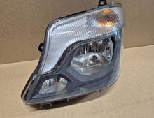 Laden Sie das Bild in den Galerie-Viewer, Frontscheinwerfer Mercedes-Benz Sprinter Links Scheinwerfer Headlight SCH7315147176iu